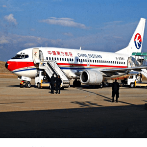 周水子航空空运航空快运业稳步发展的原因是什么？
